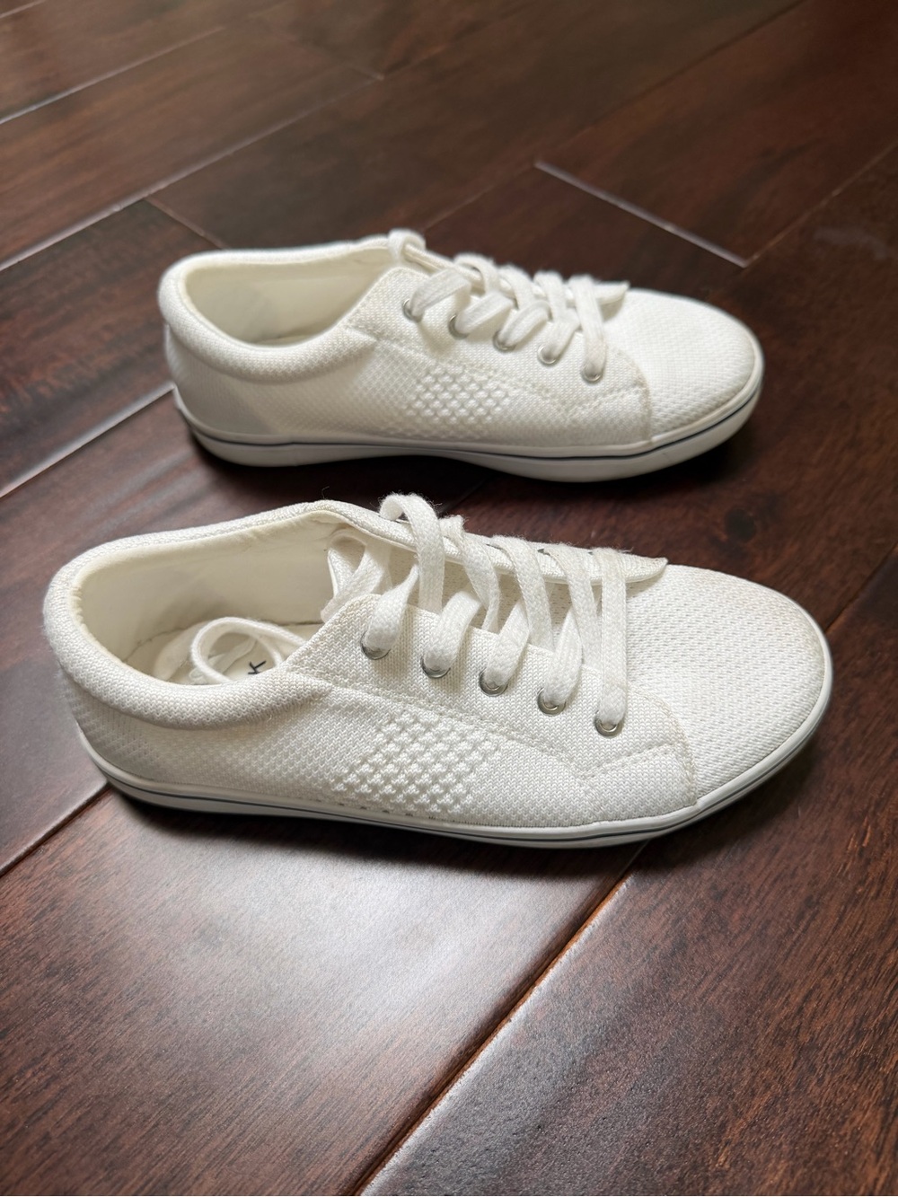 Janie and Jack White Kids' Sneakers size 1K